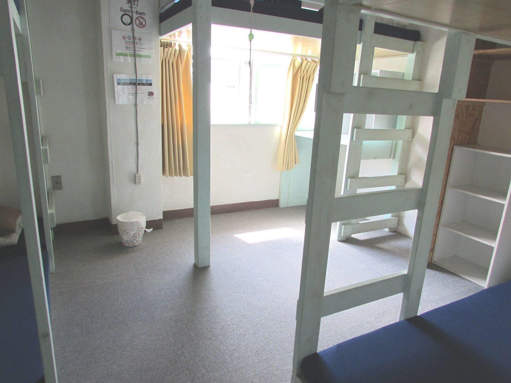 Хостел Okinawa Sora House Наха Екстер'єр фото
