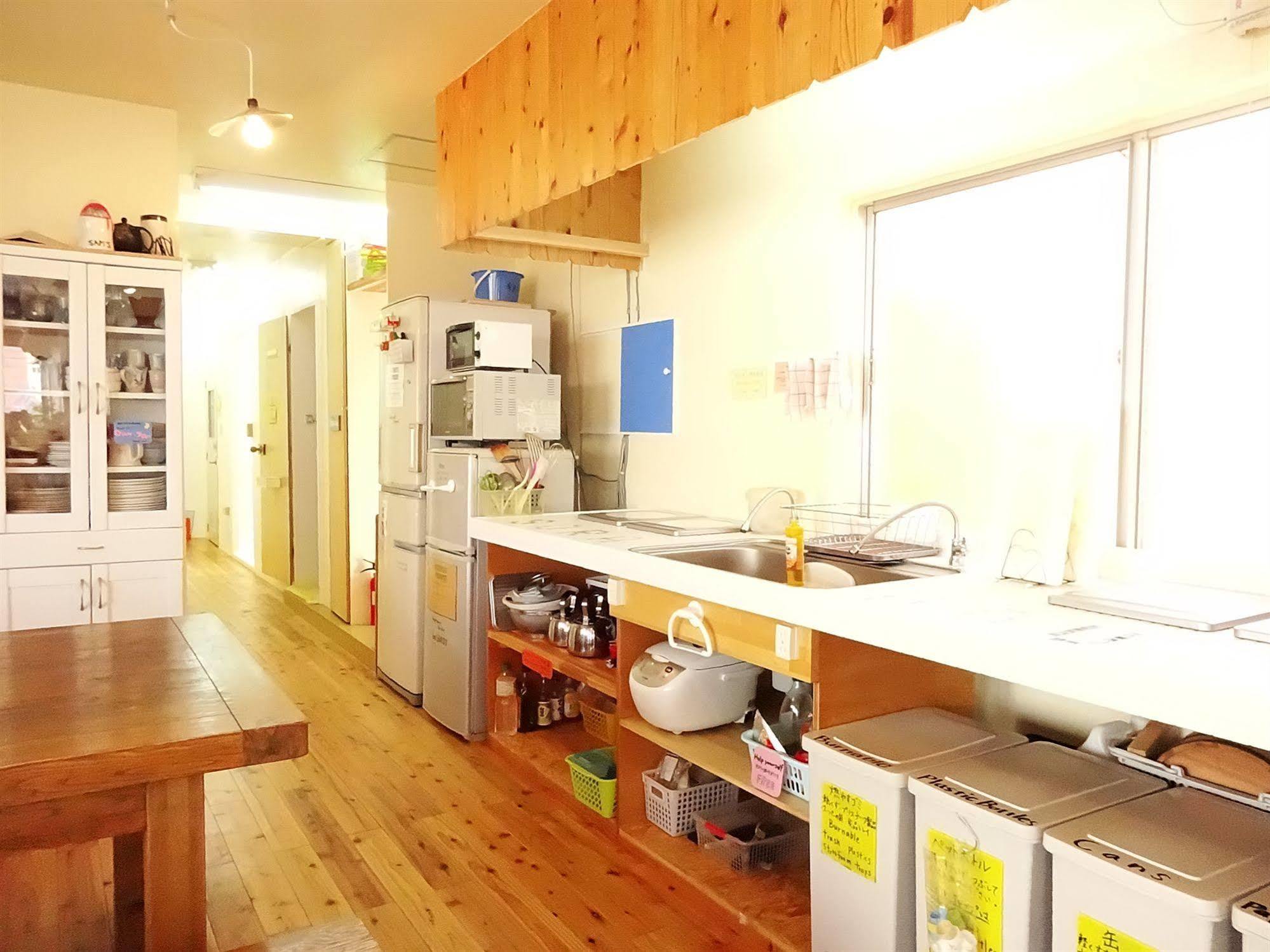 Хостел Okinawa Sora House Наха Екстер'єр фото